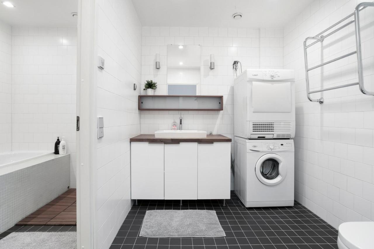 2Ndhomes Loft Apartment With Spa & Balcony By The White Church ヘルシンキ エクステリア 写真
