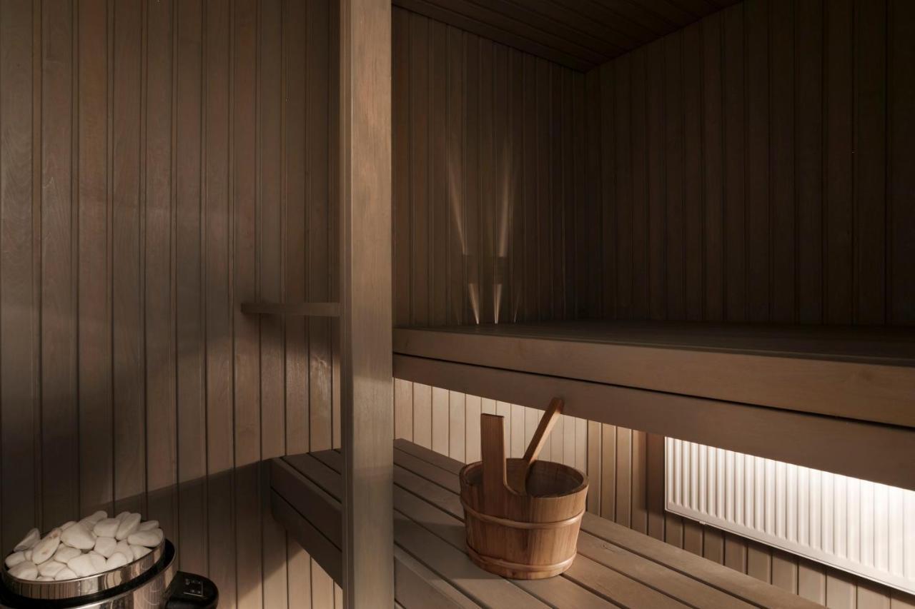 2Ndhomes Loft Apartment With Spa & Balcony By The White Church ヘルシンキ エクステリア 写真